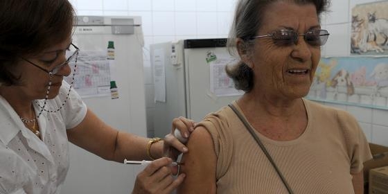 Campanha nacional de vacinação dirigida a idosos