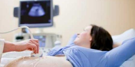 Parlamento debate propostas de alteração à lei do aborto no início de julho