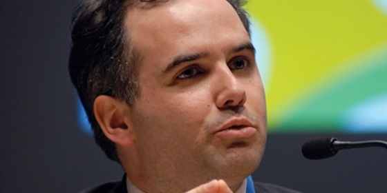 Alexandre Lourenço defende mais qualidade na gestão dos hospitais públicos