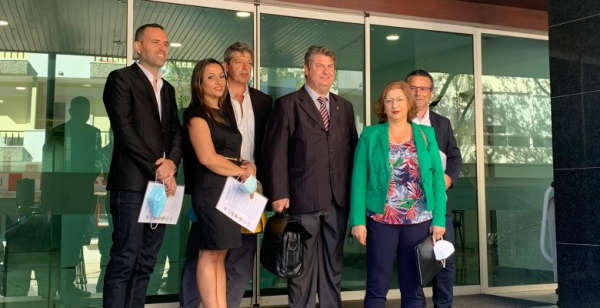 Sindicatos dos Enfermeiros entregam documento reivindicativo ao Ministério da Saúde